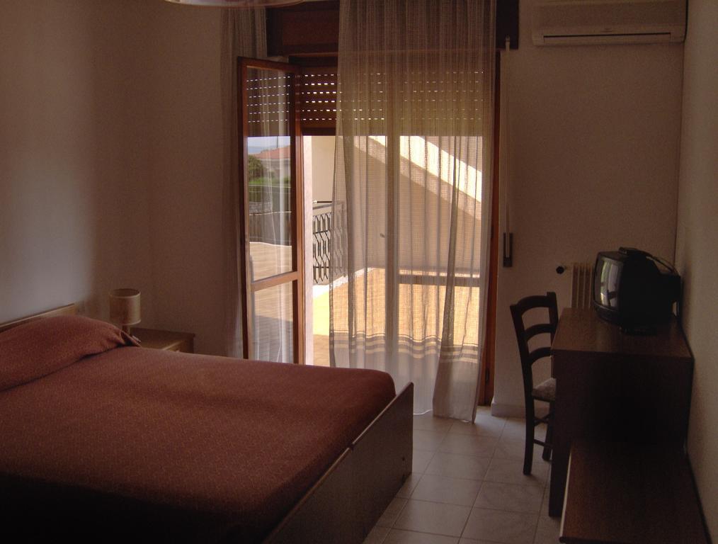 Hotel Svizzero Sangineto Zimmer foto